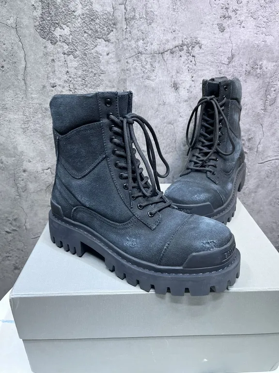 Balenciaga Shoe 